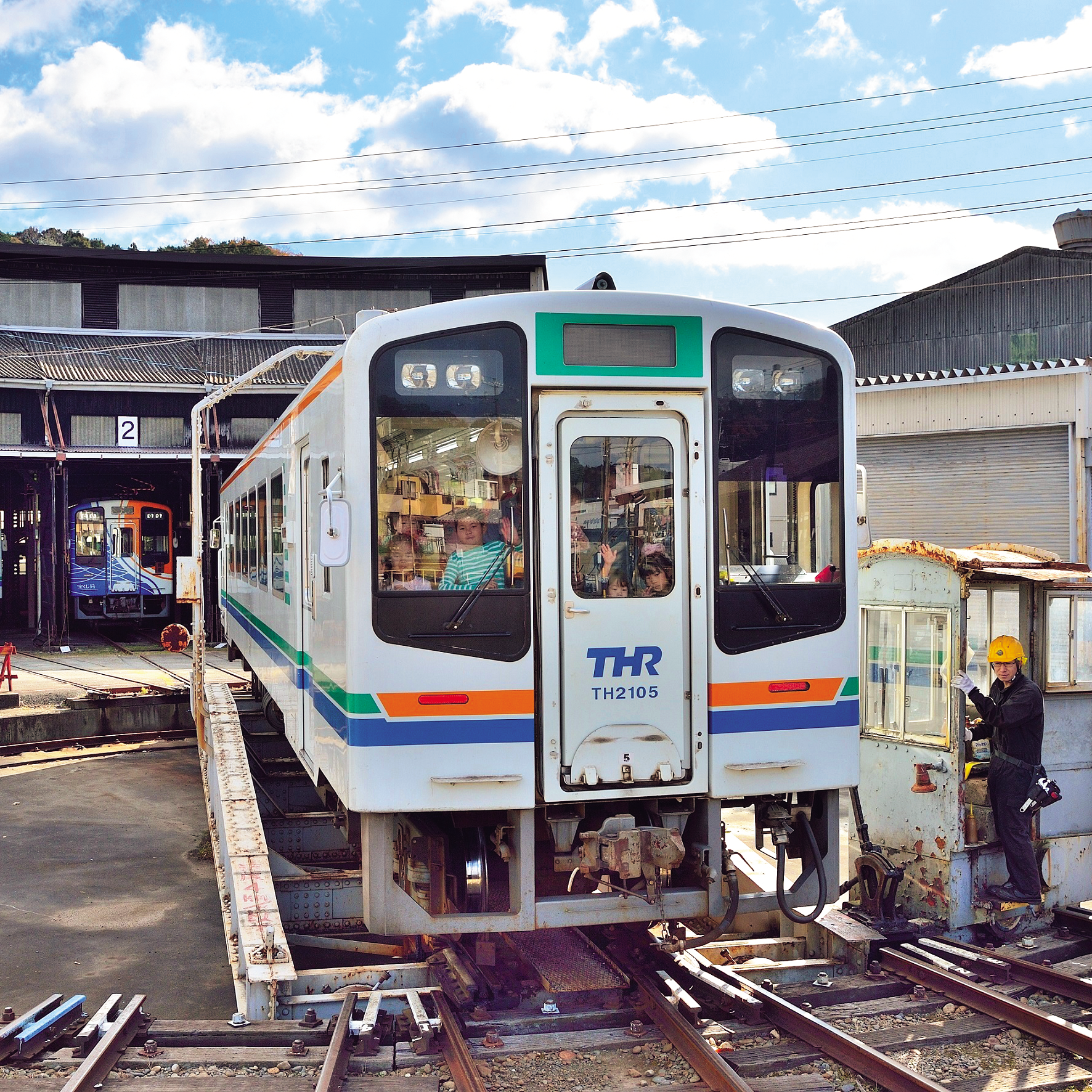 10/12（月）出発【静岡：浜松の旅】ガイドと歩く！ 転車台&鉄道歴史館見学と、 トリイソース工場見学。ランチは松茸御膳♪